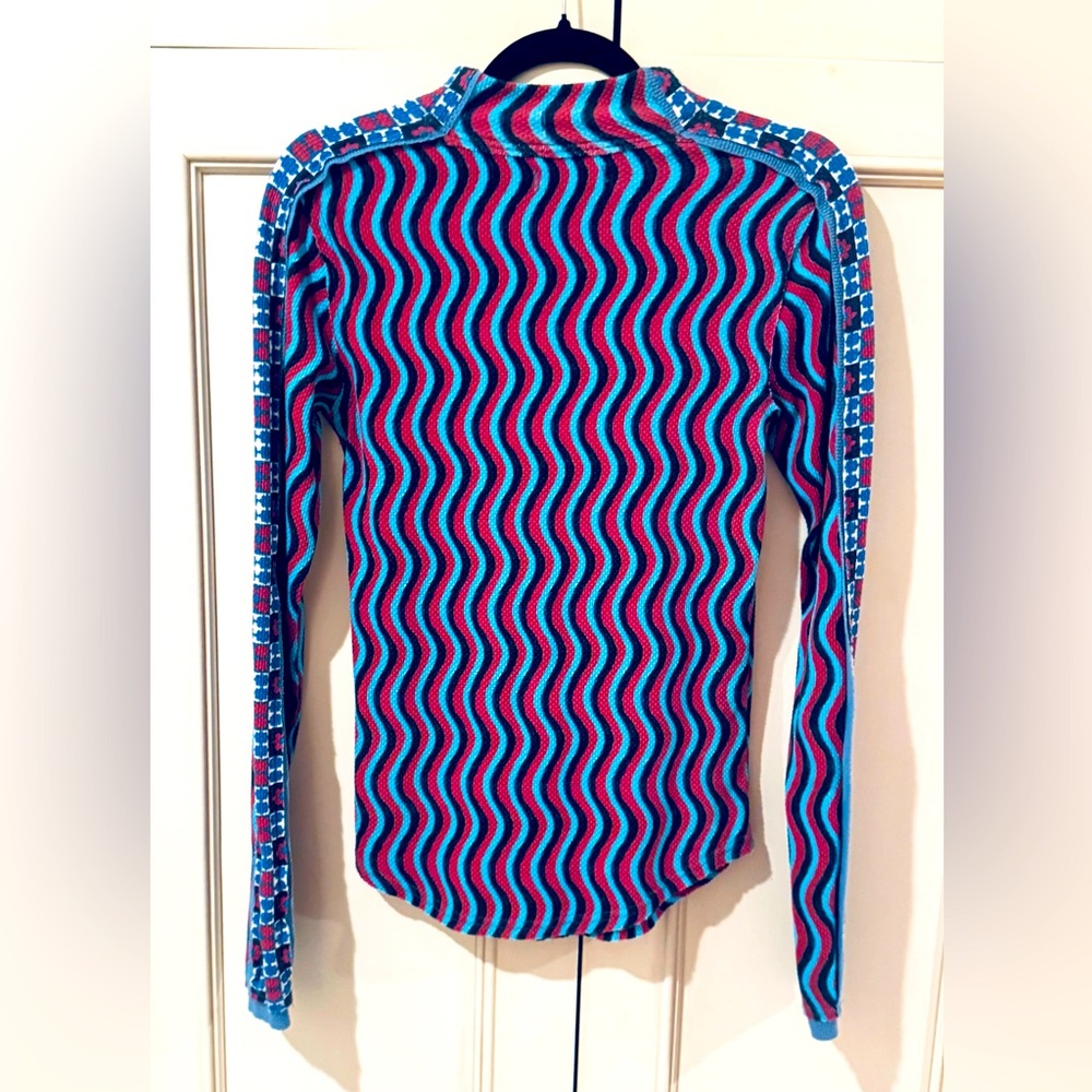 Free People Wavy Baby Long sleeve top. Excellent condition, worn once.🦋🦋 size M